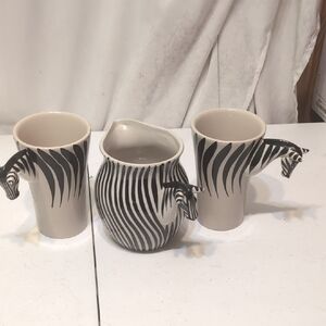 Ermo Zoo 100 Percent Hand Painted Zebra Stripe Collectable Mug and Pitcher Set